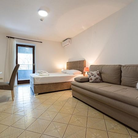 Studio Apartments Marea 2 布德瓦 客房 照片