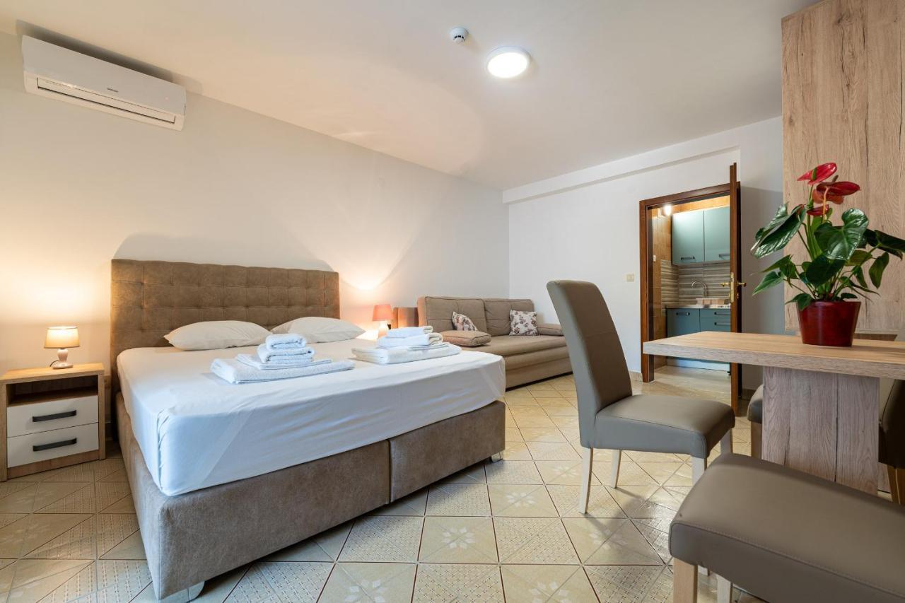 Studio Apartments Marea 2 布德瓦 客房 照片
