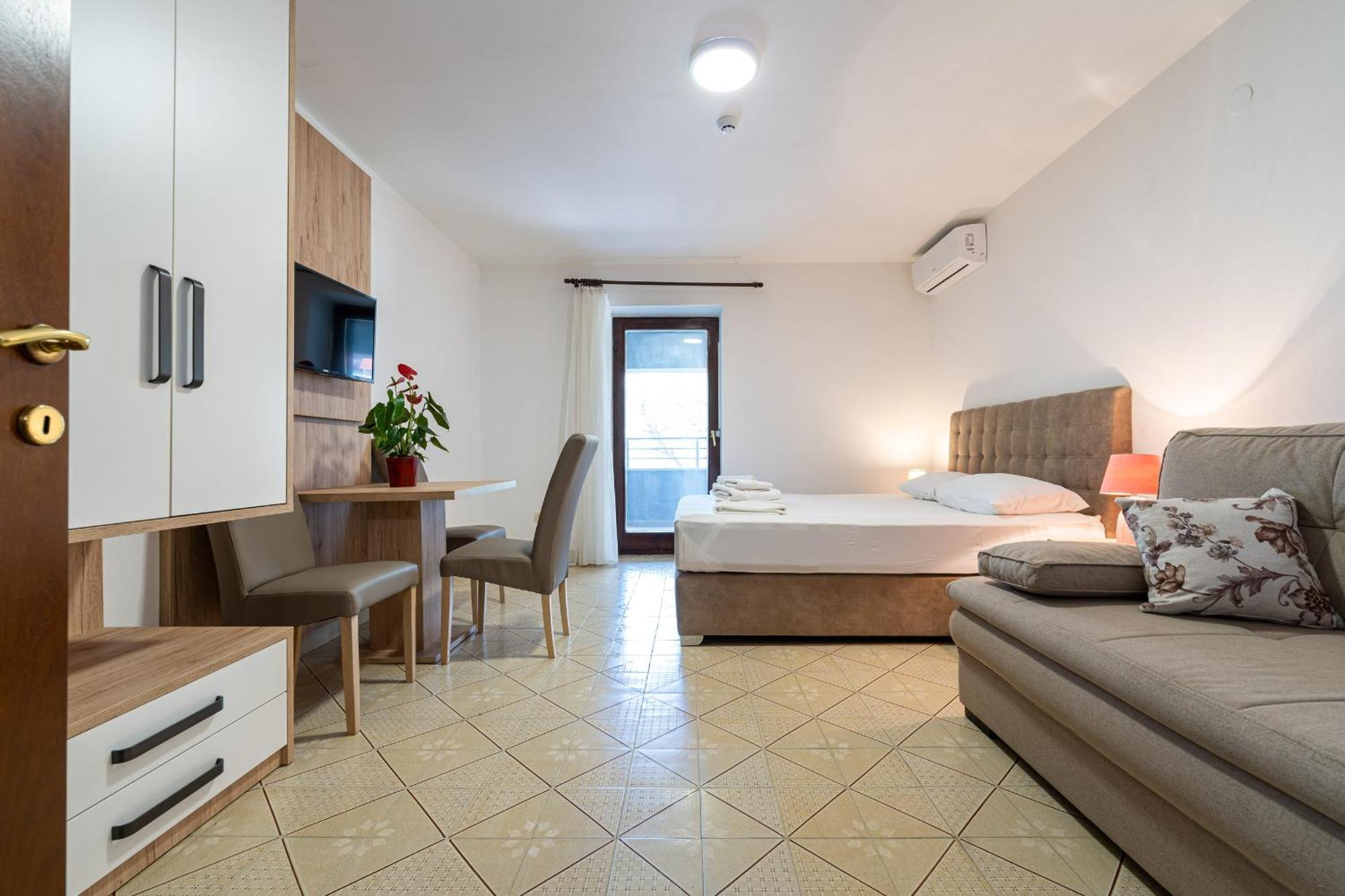Studio Apartments Marea 2 布德瓦 客房 照片
